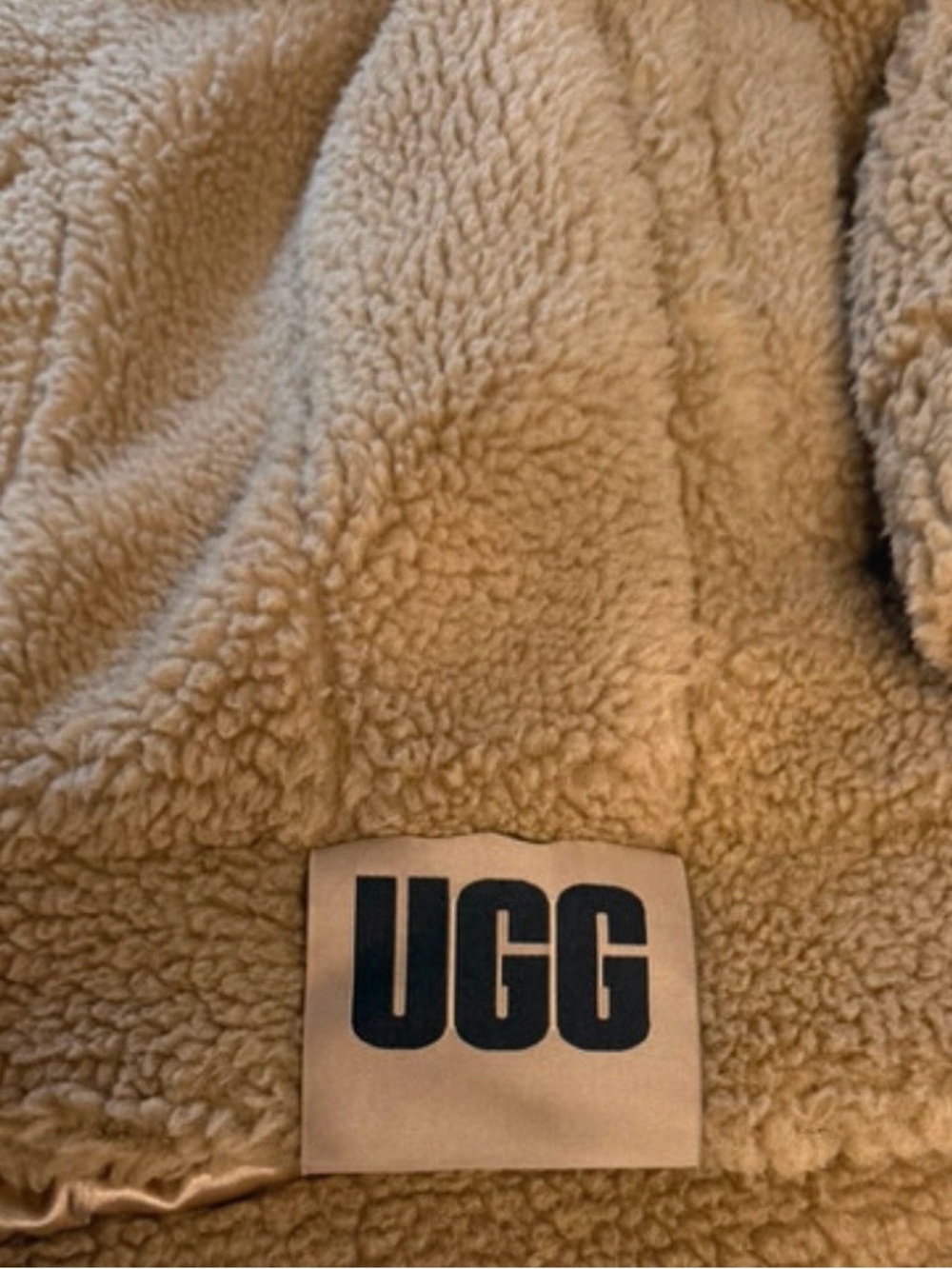 UGG Women's Camel Teddy Sherpa Jacket - Picture 4 of 4